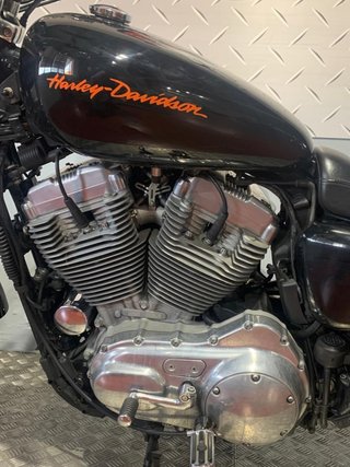 Harley Davidson Superlow 883