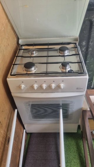 Cocina de gas Balay blanca