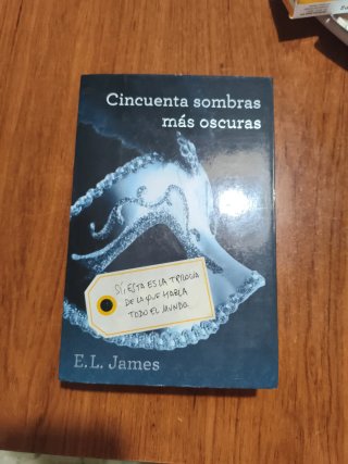 Cincuenta sombras más oscuras