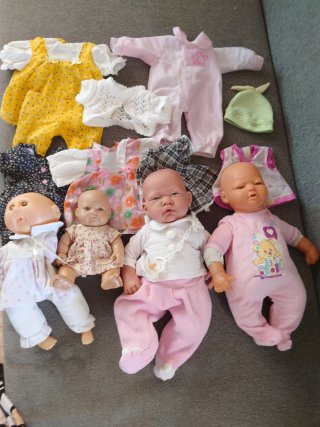 Muñeca Antonio Juan + 3 Muñecas y Accesorios