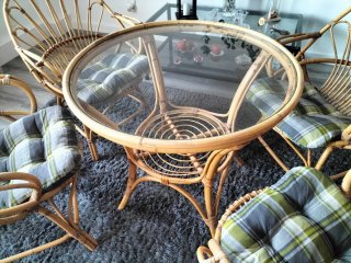 Conjunto Rattan Mesa Redonda y 4 Sillas