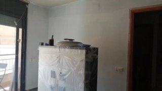 Armario comedor gris y blanco