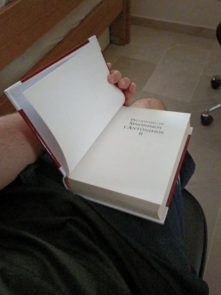 Diccionario de sinónimos y antónimos