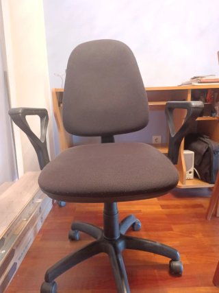 Silla de escritorio negra