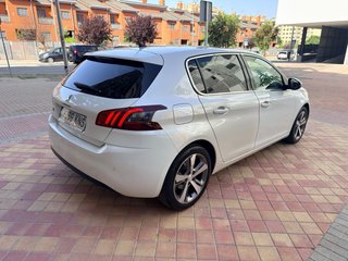 Peugeot 308 2018 1.2 Allure 130CV