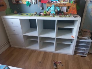 Estantería Kallax Ikea cajones y puerta