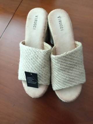 Zuecos Virucci Beige Talla 39