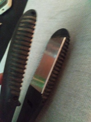 Plancha de pelo negra