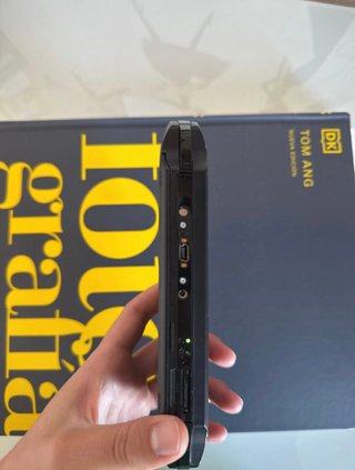 PSP Sony Negra Casi Sin Uso. Bateria carga al 100%