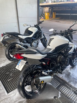 Yamaha XJ6 Blanca