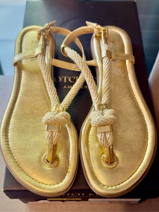 Sandalias Michael Kors Doradas
