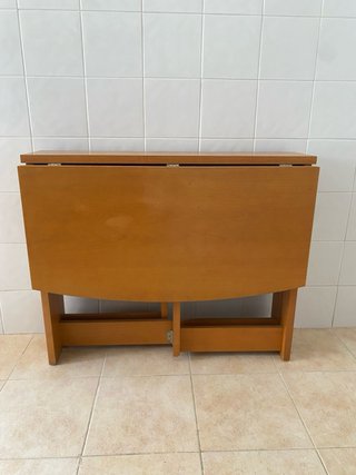 Mesa de cocina plegable de madera
