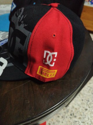 Lote 2 Gorras DC Shoes, Ford, Monster, Obey