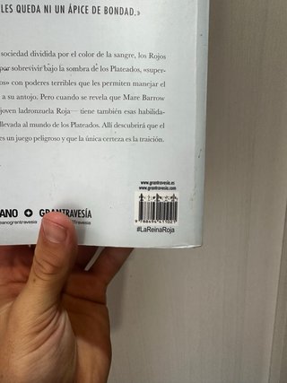 Libro LA REINA ROJA - Victoria Aveyard