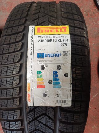 Neumáticos Pirelli Sottozero 245/40 R18