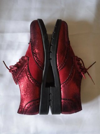 Zapatos rojos  unisex T37 ante y brillo