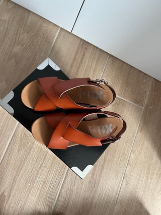 Sandalias cuña XTI naranja