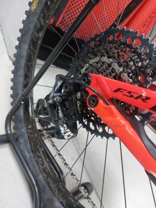 Bicicleta Specialized turbo levo Talla M