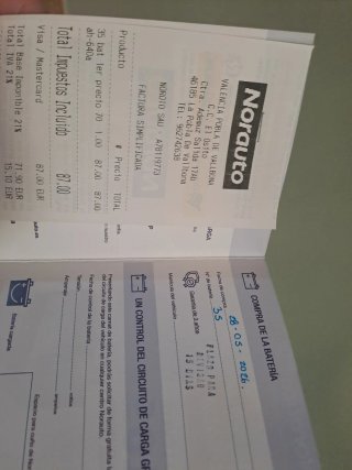 Batería Coche 12V 640A 70Ah