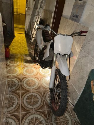 Honda CRF 250 Motocross Blanca