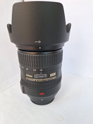 Objetivo Nikon AF-S DX 18-200mm VR, no ofertas