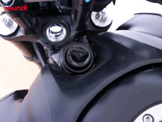 YAMAHA MT 09