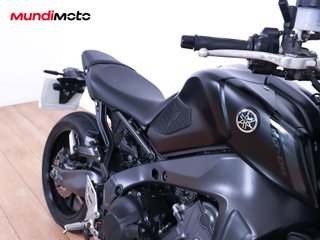 YAMAHA MT 09