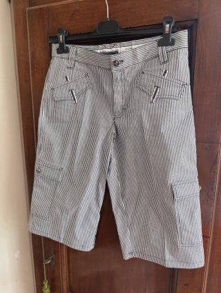 Pantaloni corti Les Copains righe blu/bianco tagli