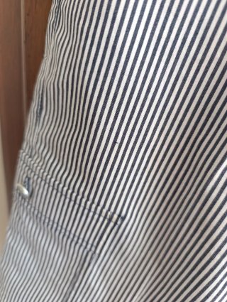 Pantaloni corti Les Copains righe blu/bianco tagli