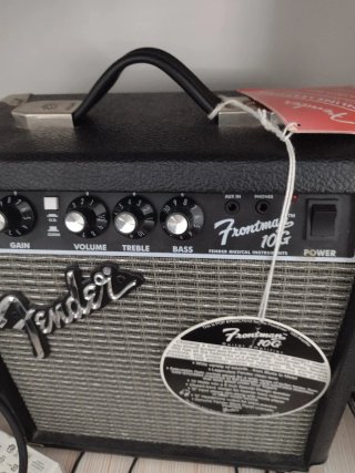 Amplificador Fender Frontman 10G