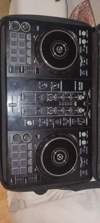 Controladora DJ Pioneer DDJ-400