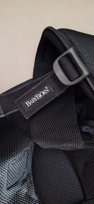 Mochila Portabebés BabyBjörn ONE Perforada