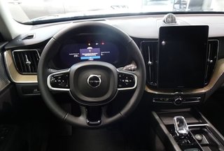 Volvo XC60 2025