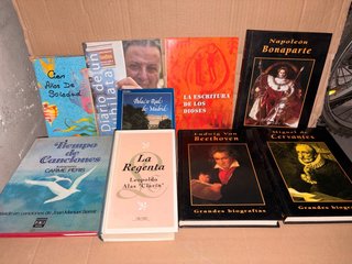 Lote 5 libros — 8 €