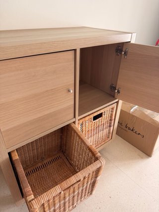 Mueble auxiliar 2 puertas y 2 cestas
