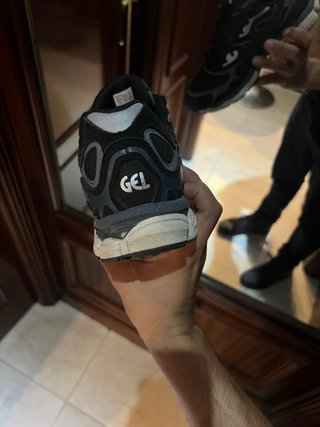 Asics Gel NYC Negro/Gris
