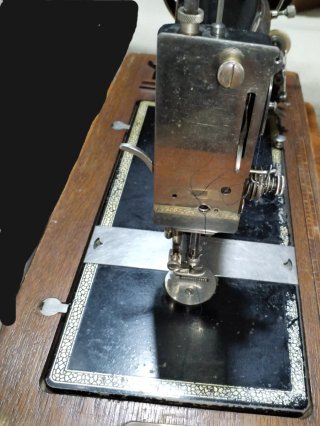 Máquina de coser antigua KAYSER DURACH