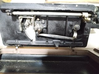 Máquina de coser antigua KAYSER DURACH