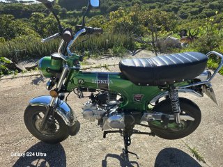 Honda Dax 125cc .