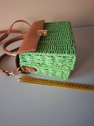 Bolso de mimbre