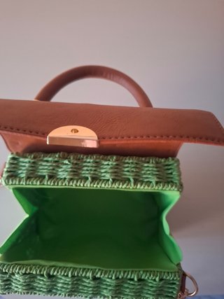Bolso de mimbre