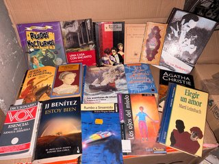 Lote 5 libros — 8 €