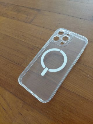 Cover iPhone 15 Pro Trasparente Magnetica