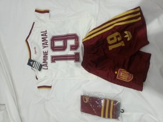 Equipación España Lamine Yamal talla 2-4 años