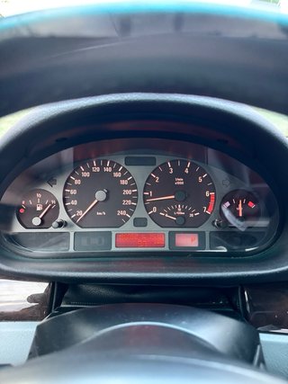 BMW 320i e46