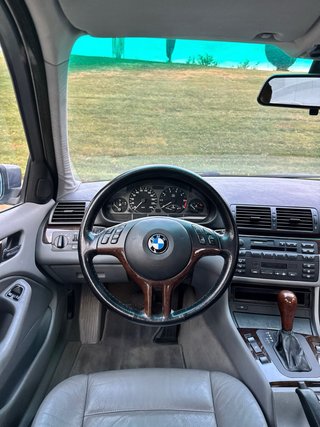 BMW 320i e46
