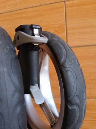 Rueda para carrito de bebé