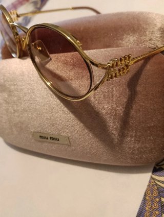 Gafas Versace Tortoise con Medusa Dorada, MiuMiu