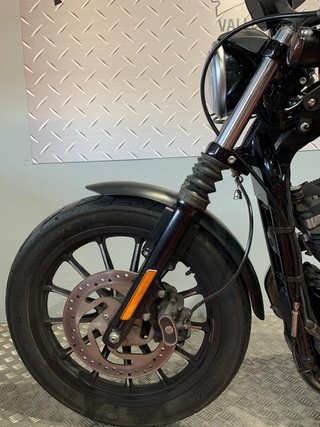 Harley Davidson Sportster Iron 883