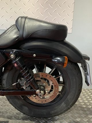 Harley Davidson Sportster Iron 883